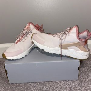 Nike Women’s Air Huarache Run Ultra